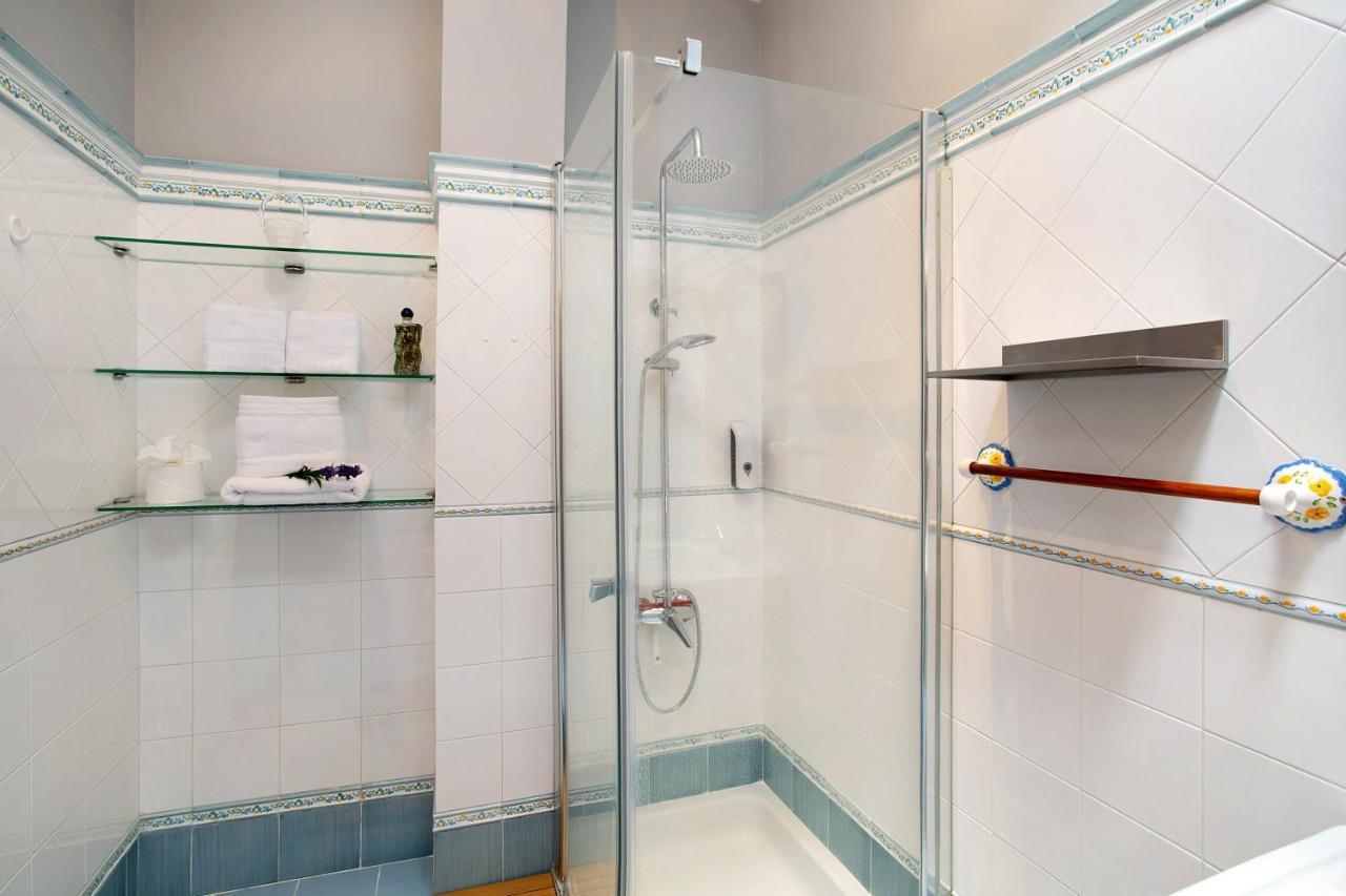 Carmelo Y Carmela 4 Apartment เตอรอร์ ภายนอก รูปภาพ